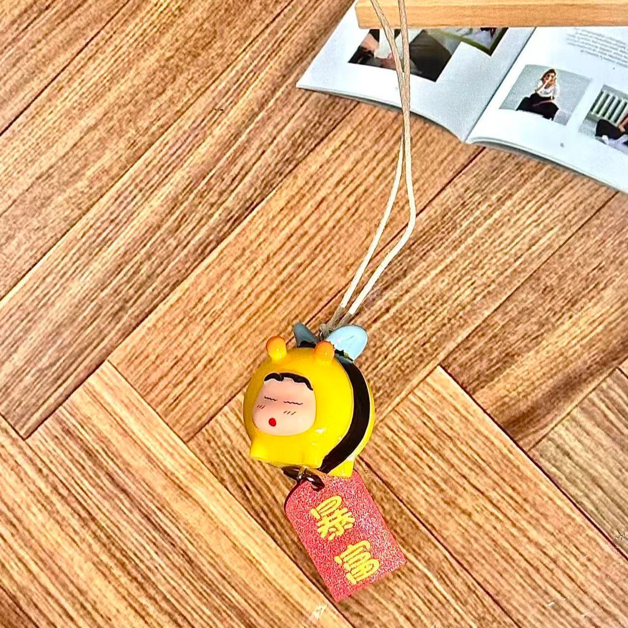 Crayon Shin-chan Bee Cosplay F - Car Accessories Company recension och pris